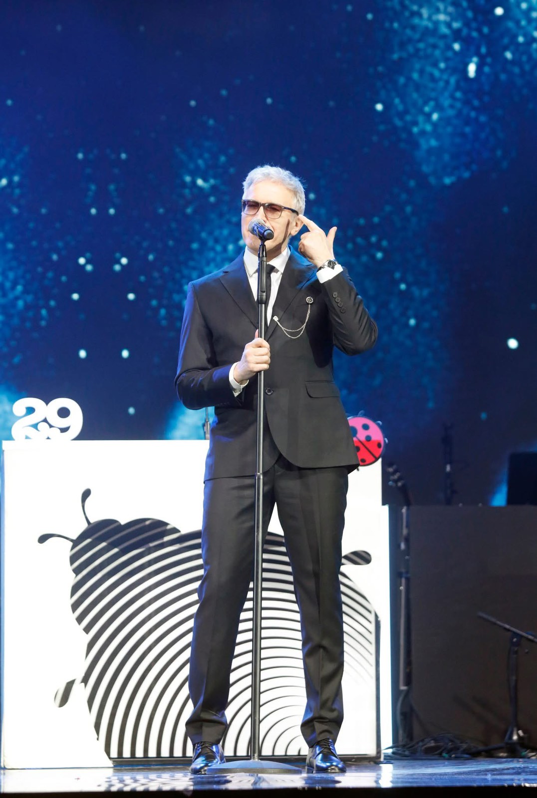 Зошто македонците не знаат да се облечат за настани!?